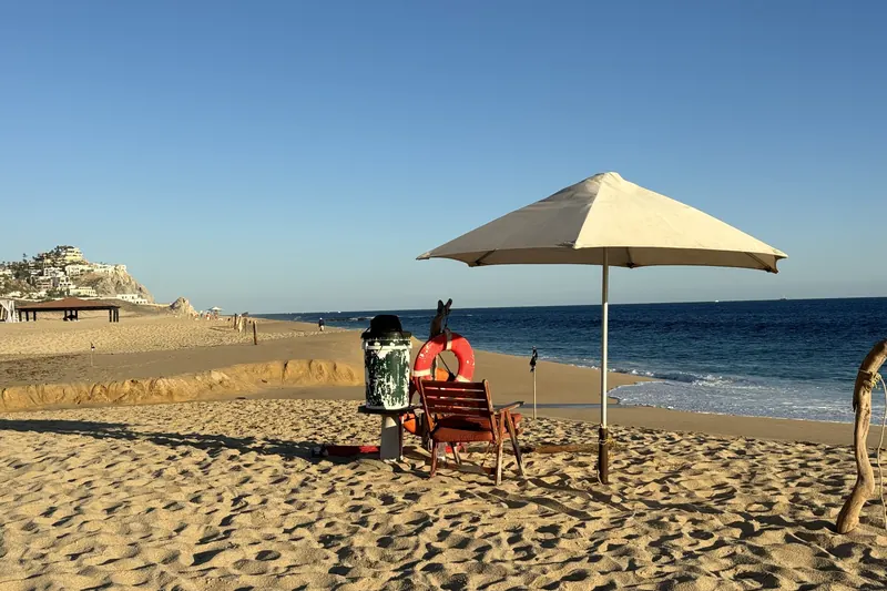 Pacific beach below Pedregal in Cabo San Lucas