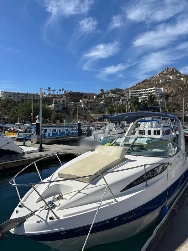 Yate privado Bayliner 30 en Cabo San Lucas