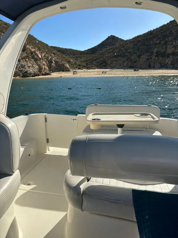 Yate privado Bayliner 30 en Cabo San Lucas