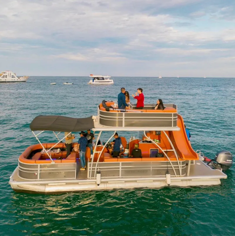 Pontoon 38