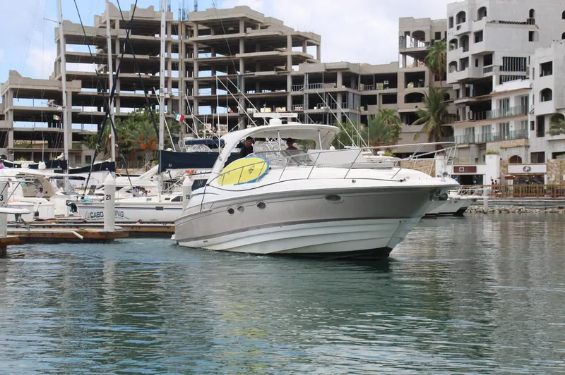 Bow of the Regal 45 with its four-person sunpad